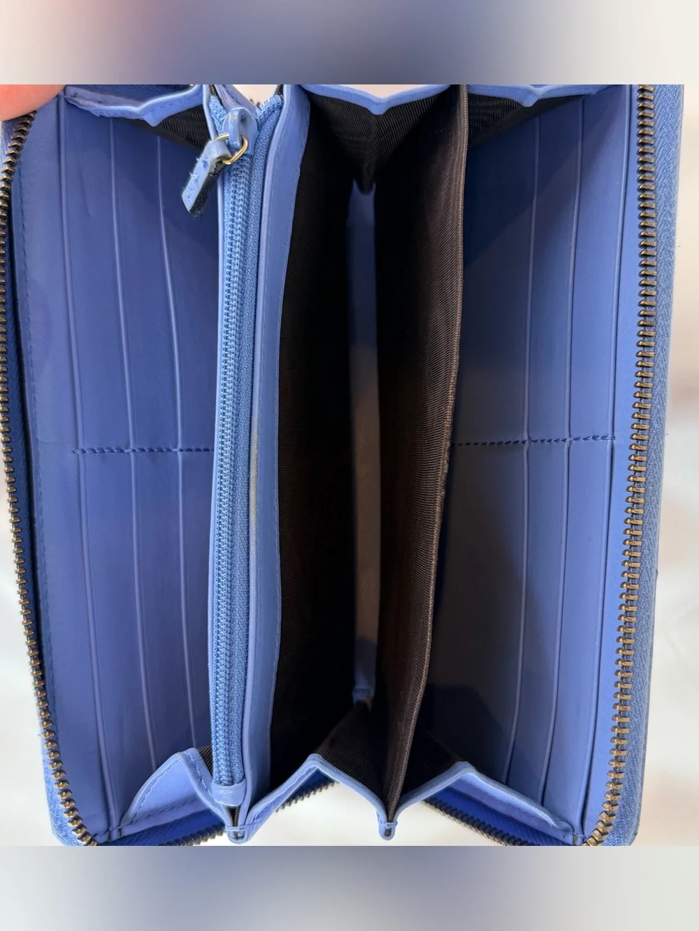 Gucci GG Marmont Zip Around Wallet Blue Leather with Gold Hardware and Dustbag - Picture 11 of 16